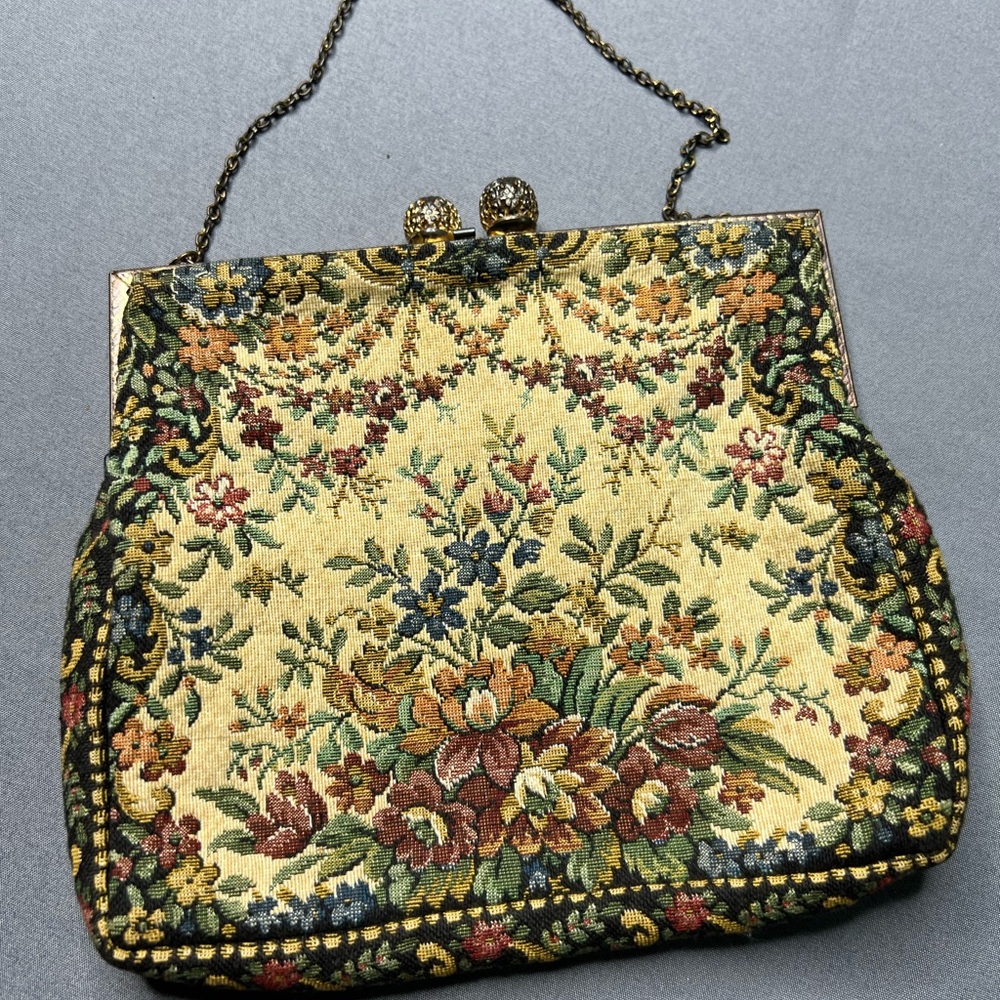 Vintage David's Fifth Avenue Tapestry Purse – Made in France Kiss Lock Clutch - Picture 4 of 12